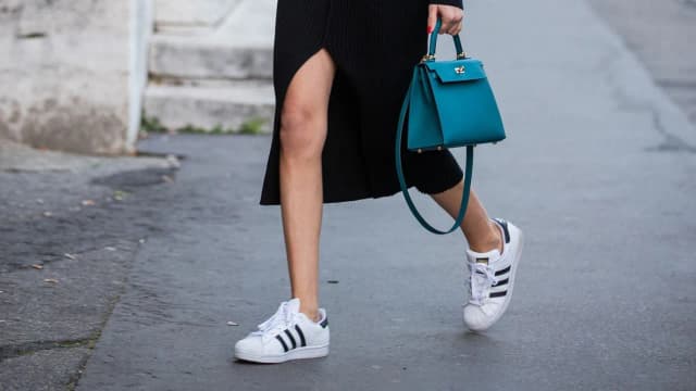 Con qué zapatos usar vestido largo para brillar en cualquier ocasión Con qué zapatos usar vestido largo para brillar en cualquier ocasión