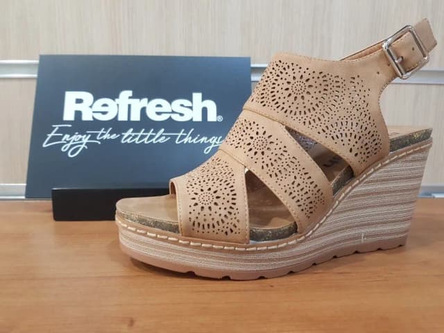 Encuentra los mejores modelos de zapatos Refresh para tu estilo diario Encuentra los mejores modelos de zapatos Refresh para tu estilo diario